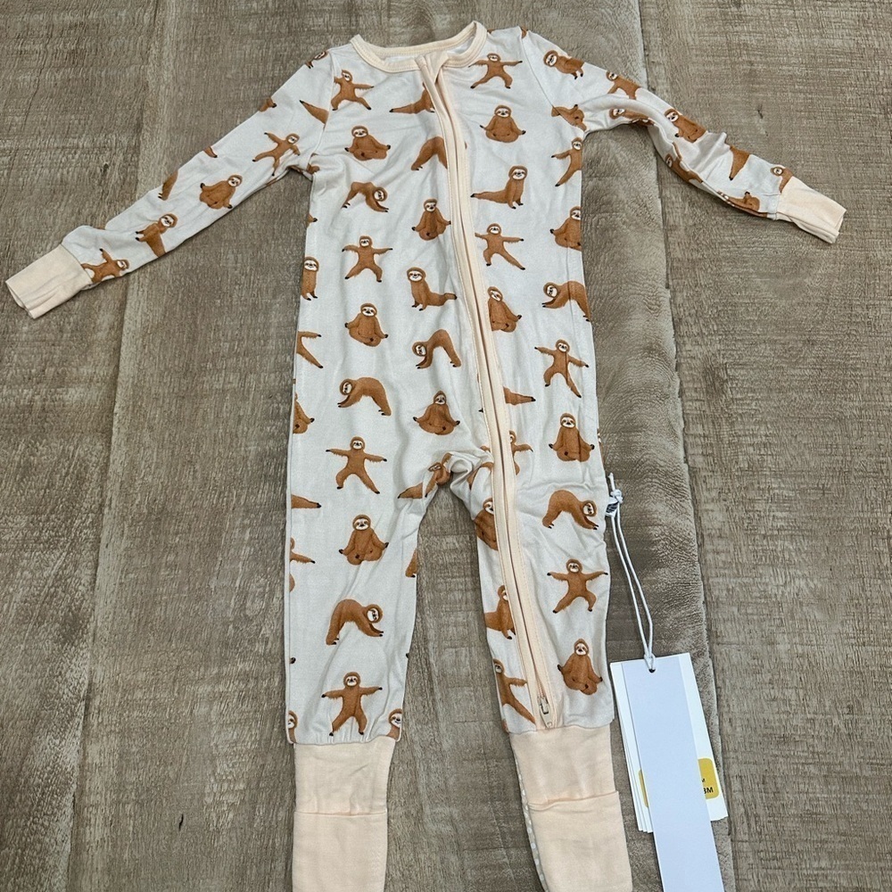 Free Birdees | Yoga Sloths Convertible Footie | 12–18M - Picture 6 of 15